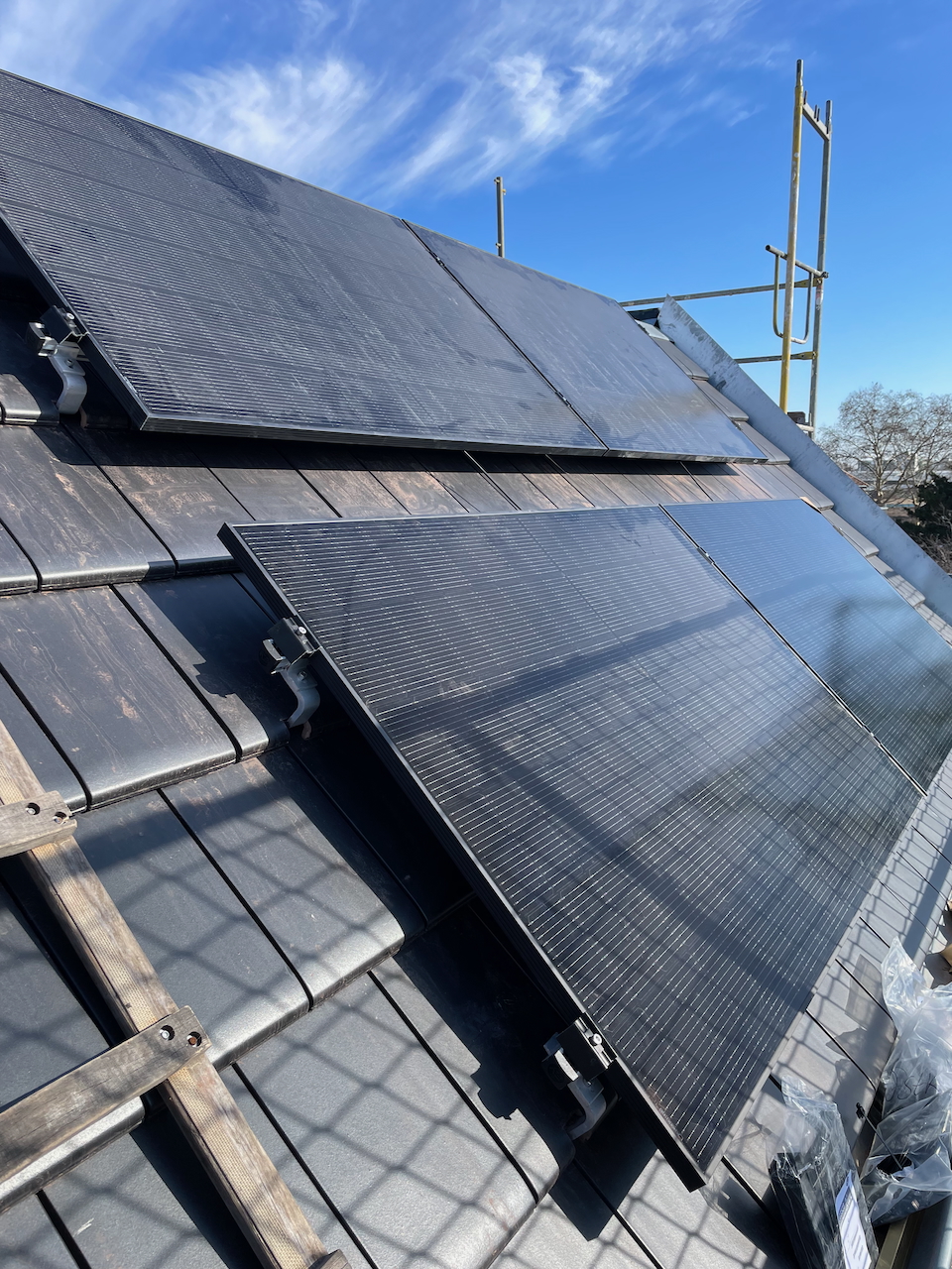 Schlauhaus schliesst eine Angebotslücke bei HEMS für Besitzer von Einfamilienhäuser, für die sich die vorhandenen Angebote am Markt nicht eignen.